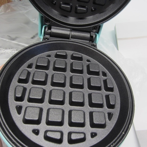 Nostalgia MyMini Personal Electric Waffle Maker, MWF5TL Teal Blue - Picture 13 of 15